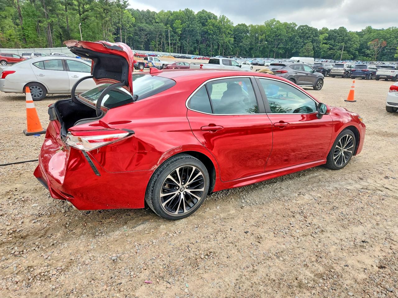2020 TOYOTA CAMRY SE — снимка 3