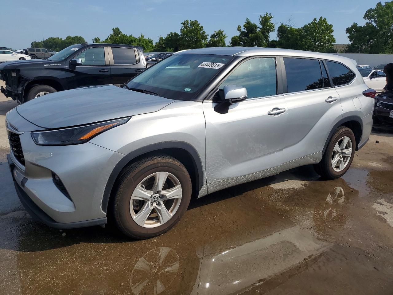 2024 TOYOTA HIGHLANDER LE