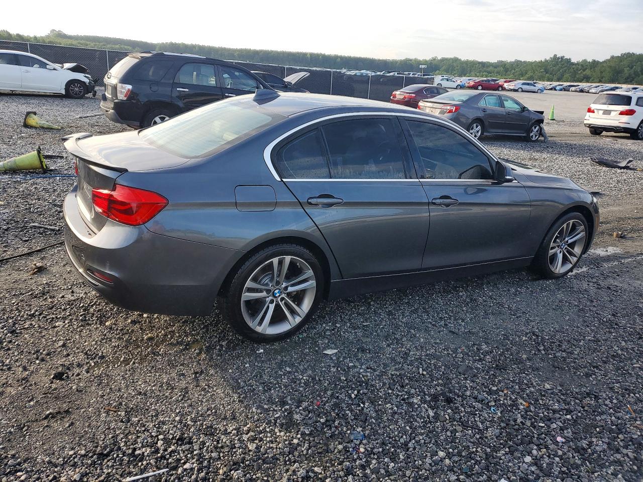 2018 BMW 330 XI — снимка 3