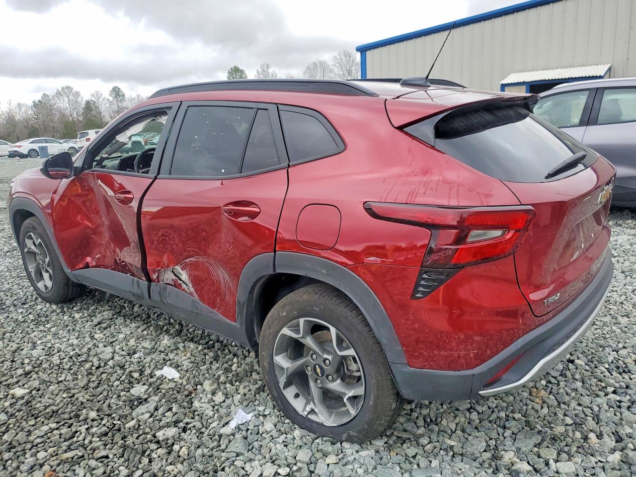 2025 CHEVROLET TRAX 1LT — снимка 2