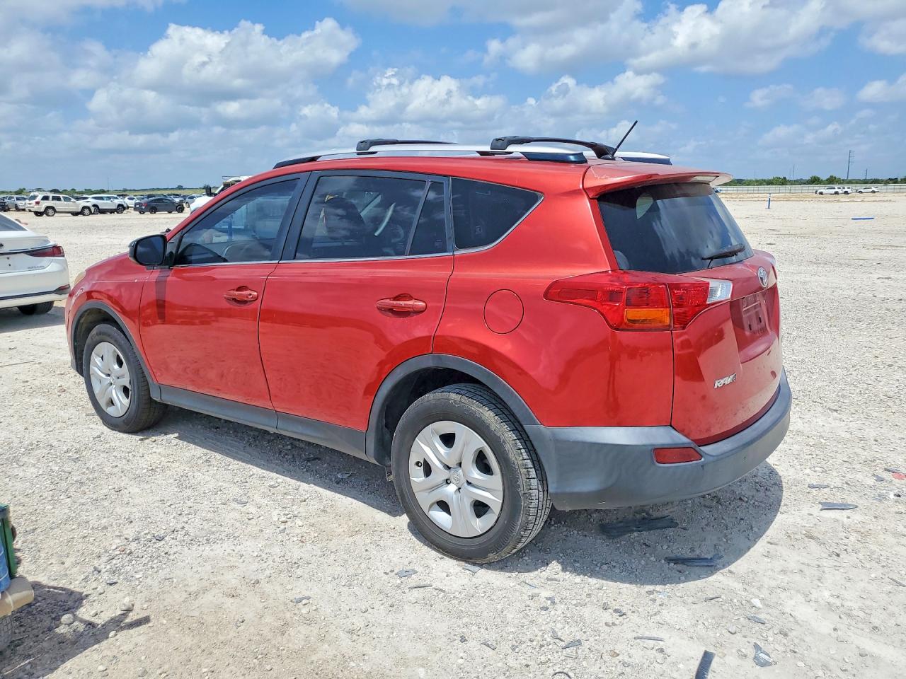 2015 TOYOTA RAV4 LE — снимка 2