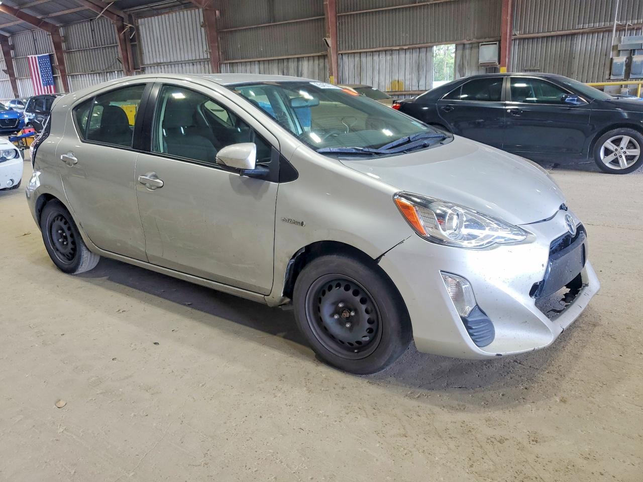 2016 TOYOTA PRIUS C TWO — снимка 4