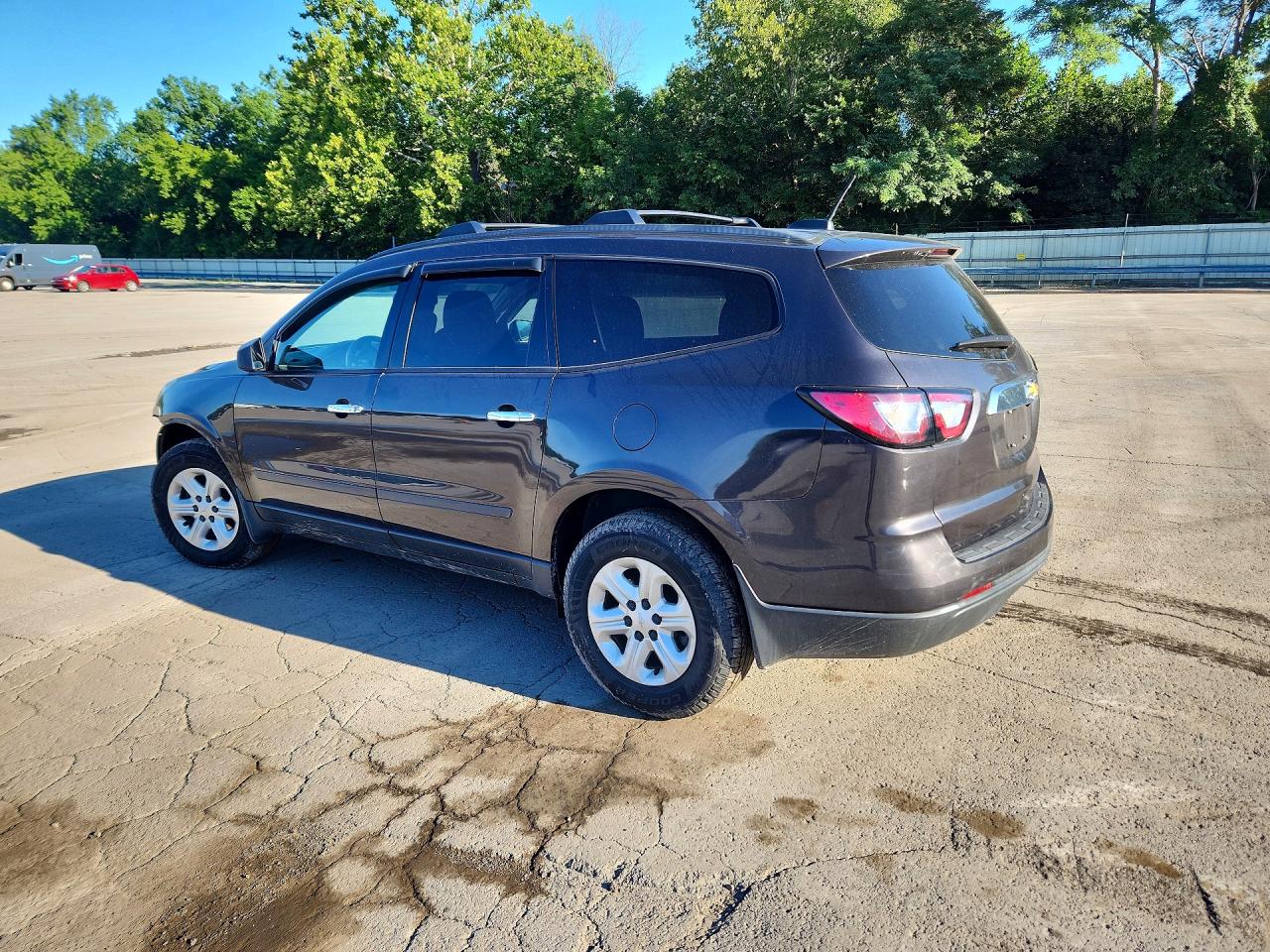 2016 CHEVROLET TRAVERSE LS — снимка 2