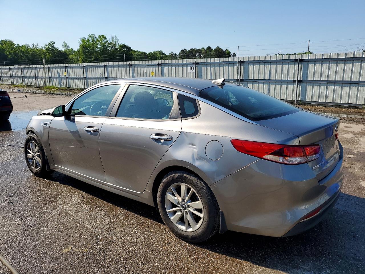 2017 KIA OPTIMA LX — снимка 2