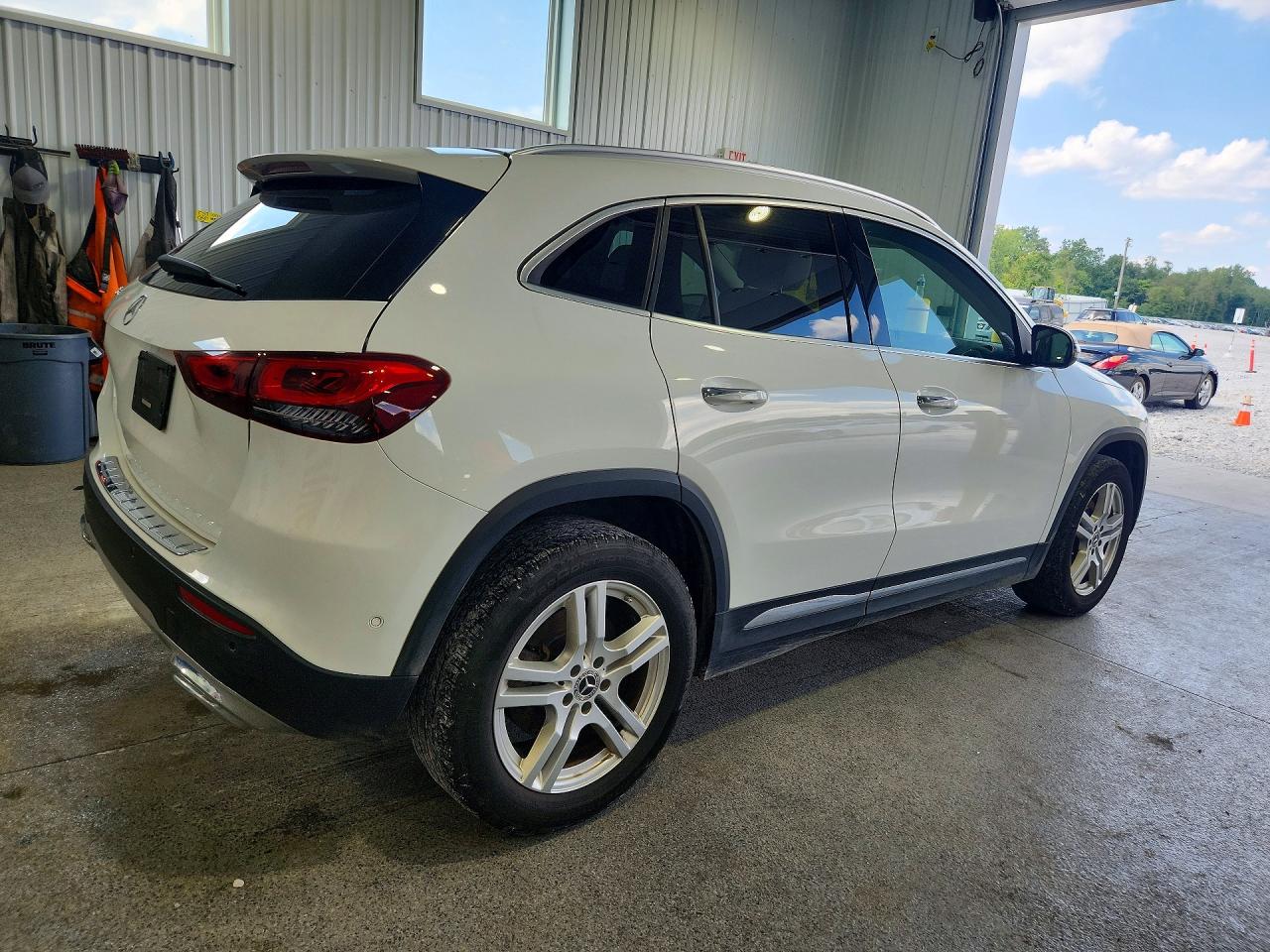 2021 MERCEDES-BENZ GLA 250 — снимка 3