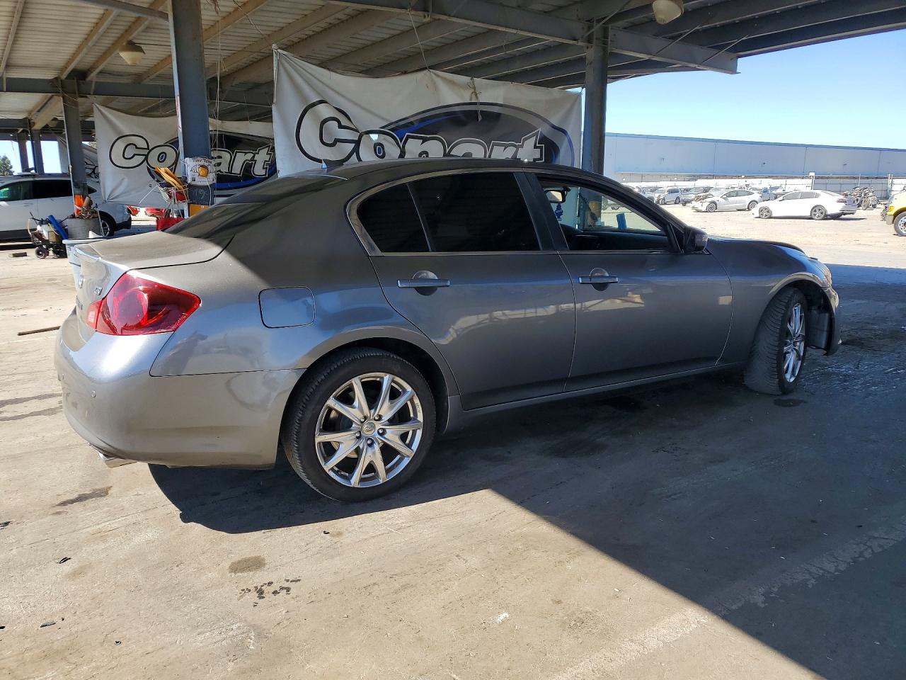 2013 INFINITI G37 SEDAN X — снимка 3