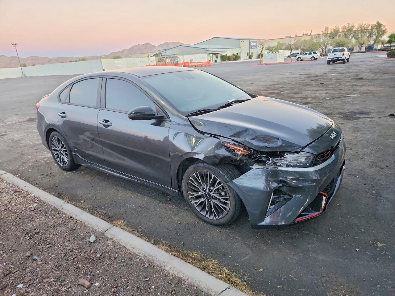 2023 KIA FORTE GT LINE — снимка 4