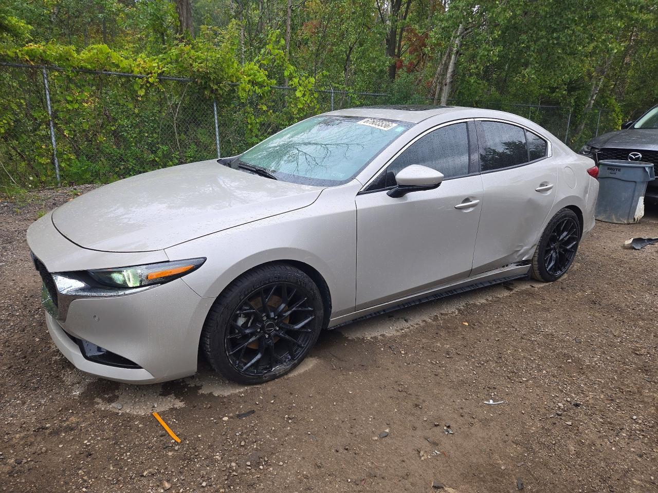 2022 MAZDA 3 PREMIUM