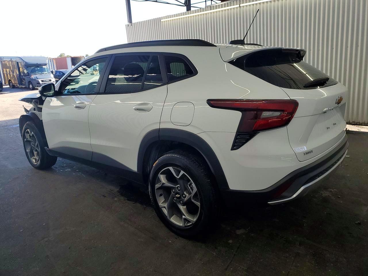 2026 CHEVROLET TRAX 1LT — снимка 2