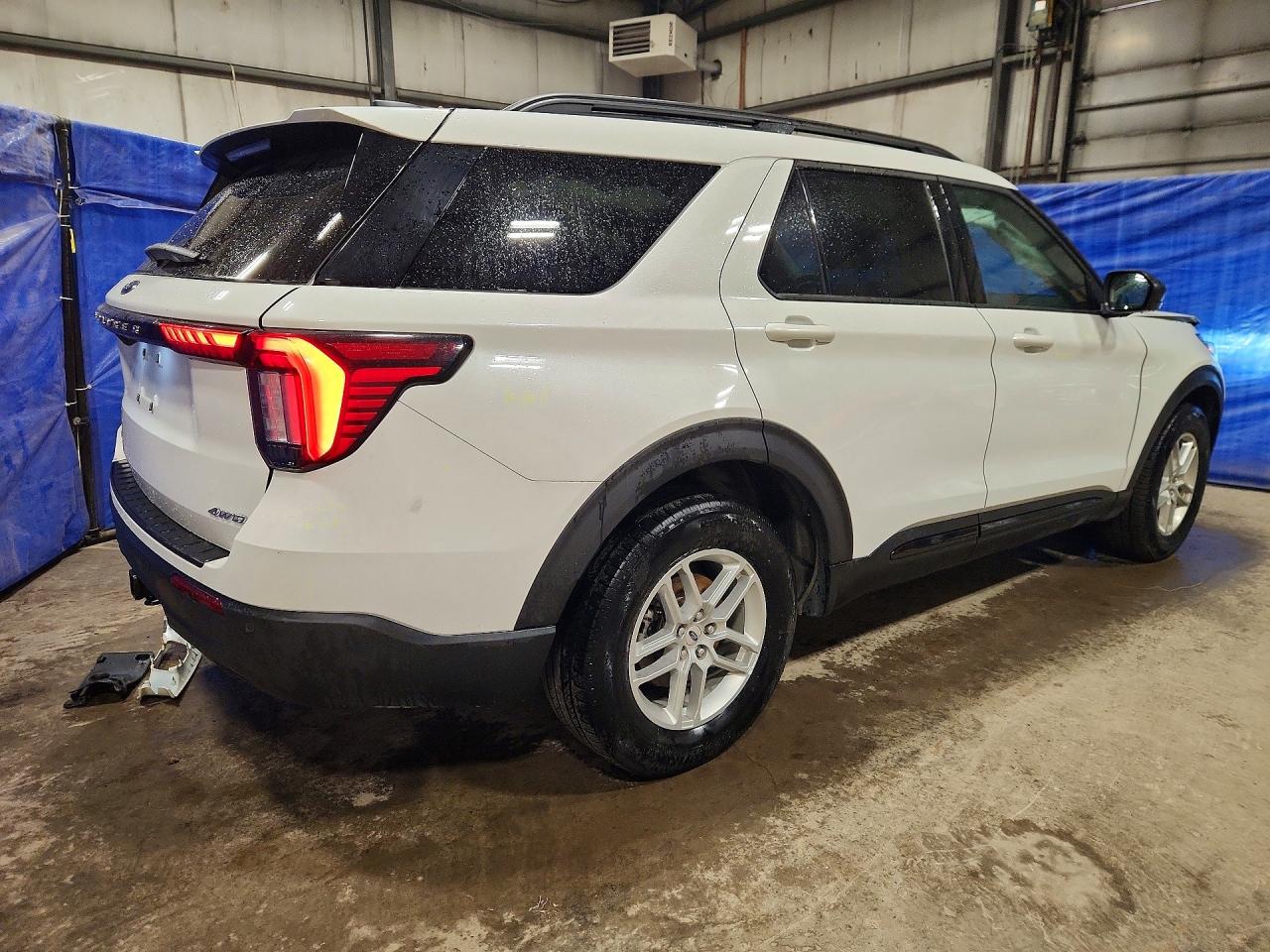 2026 FORD EXPLORER ACTIVE — photo 3