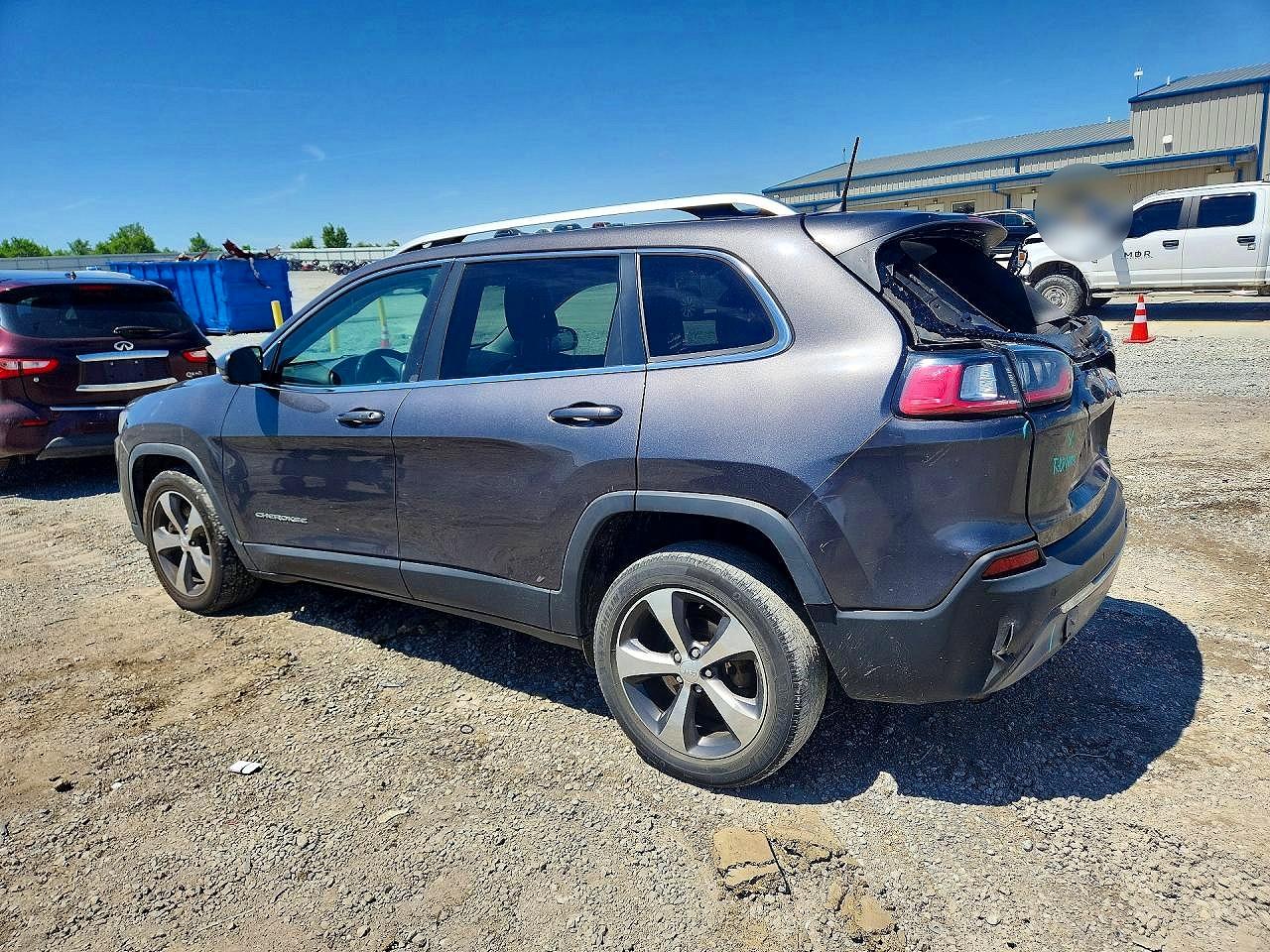 2019 JEEP CHEROKEE LIMITED — снимка 2