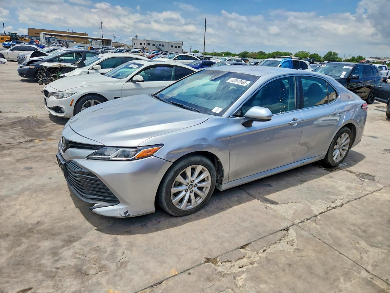 2018 TOYOTA CAMRY LE