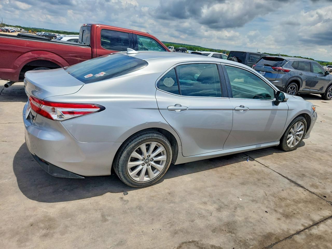 2018 TOYOTA CAMRY LE — снимка 3