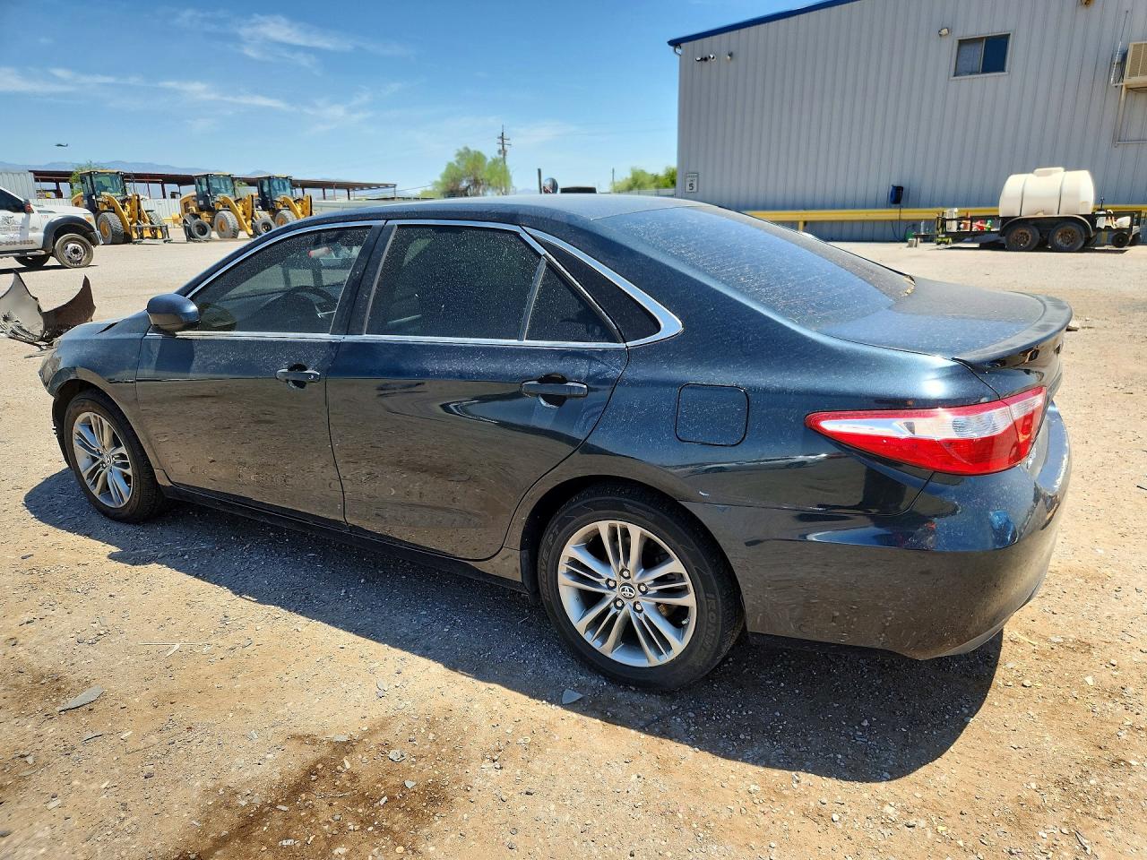 2016 TOYOTA CAMRY SE — снимка 2