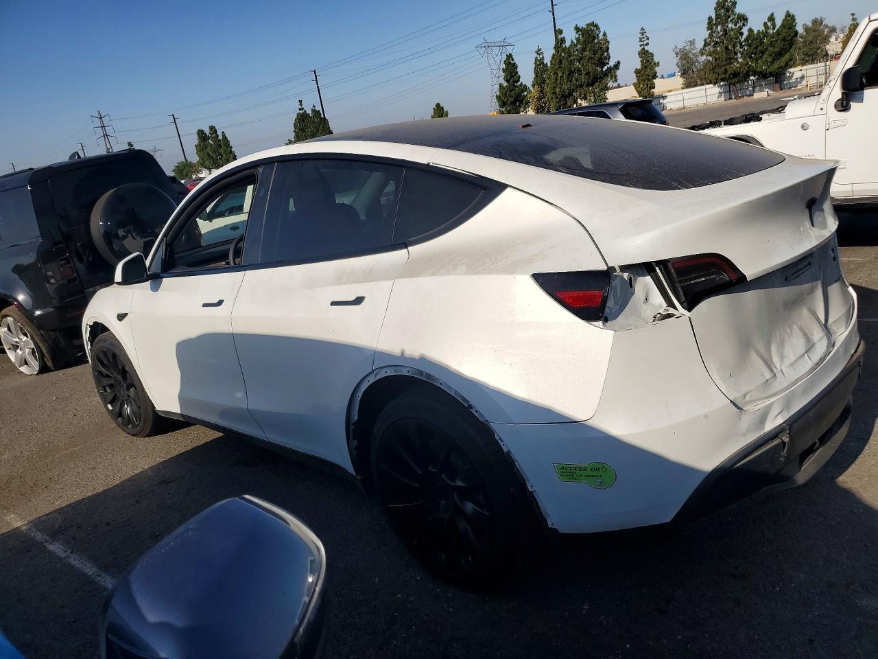 2023 TESLA MODEL Y — снимка 2