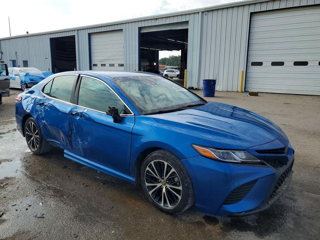 2020 TOYOTA CAMRY SE — снимка 4