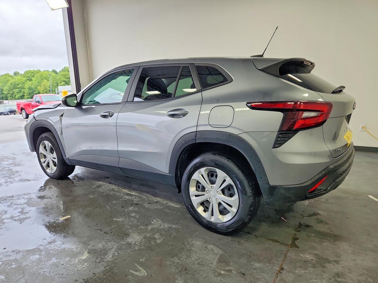 2024 CHEVROLET TRAX LS — снимка 2