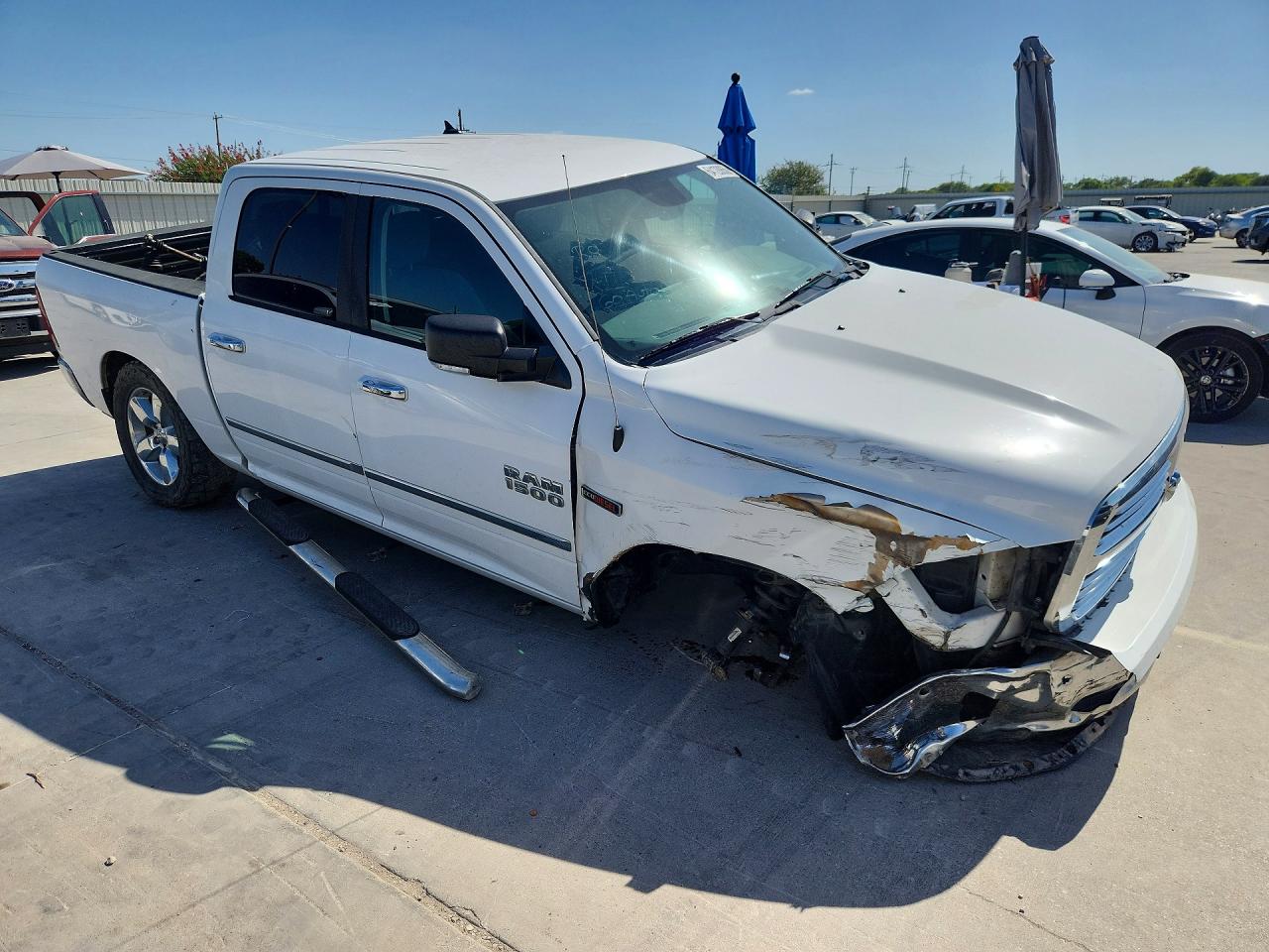 2016 RAM 1500 SLT — снимка 4