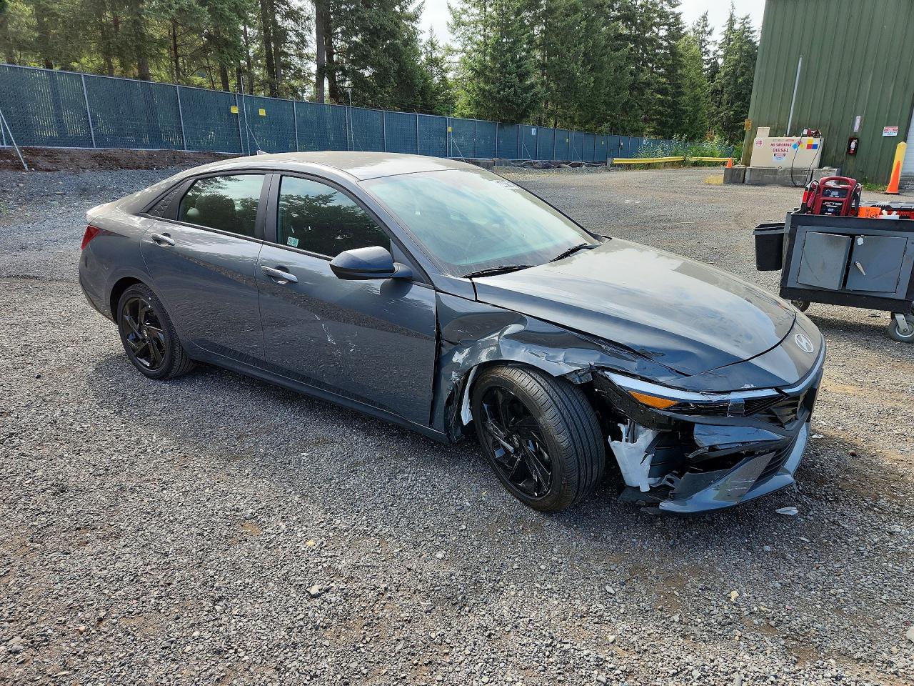 2026 HYUNDAI ELANTRA SEL SPORT — снимка 4