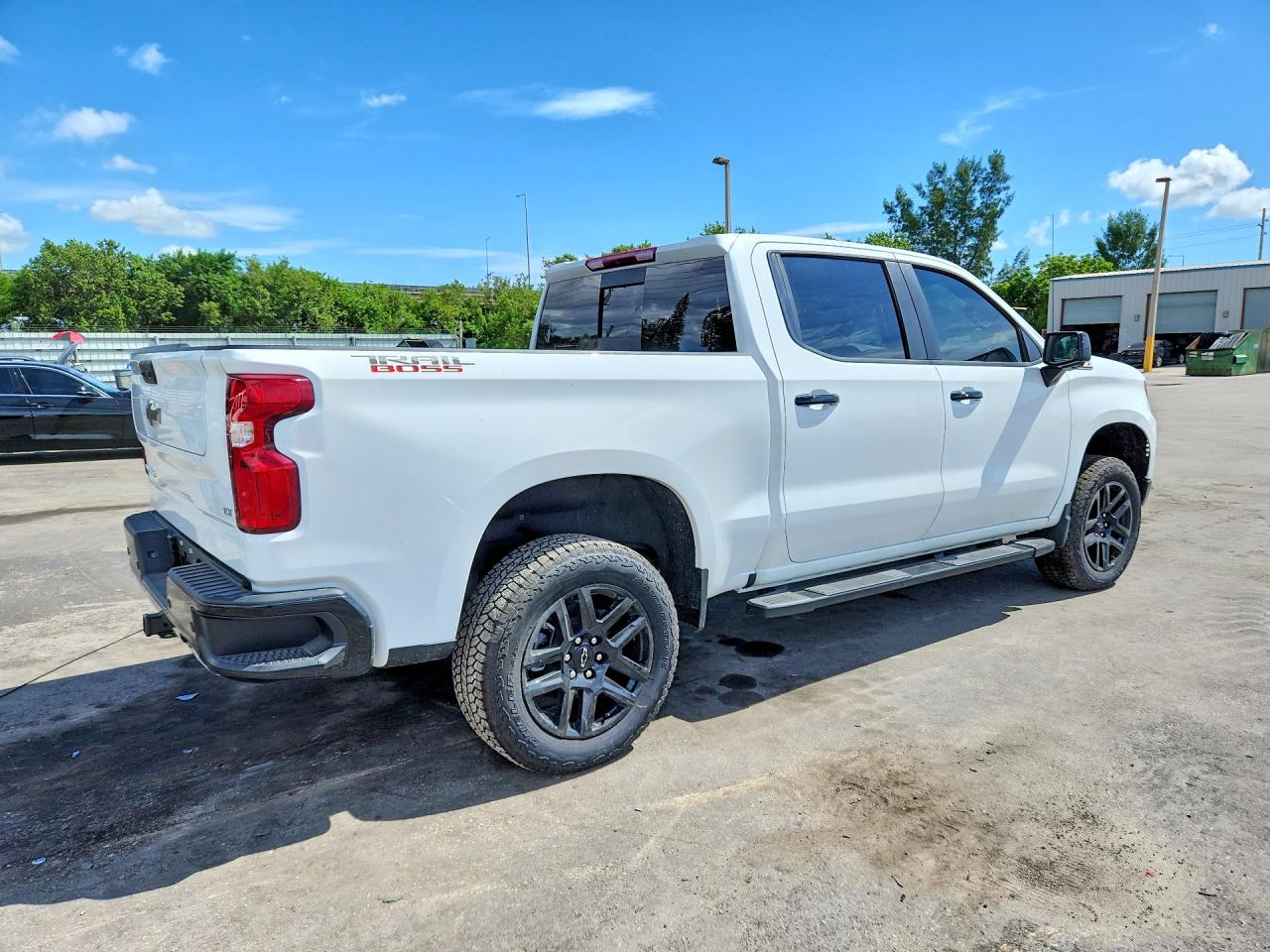 2026 CHEVROLET SILVERADO K1500 LT TRAIL BOSS — снимка 3