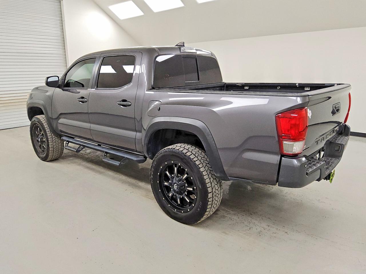2017 TOYOTA TACOMA TRD OFF-ROAD — снимка 2
