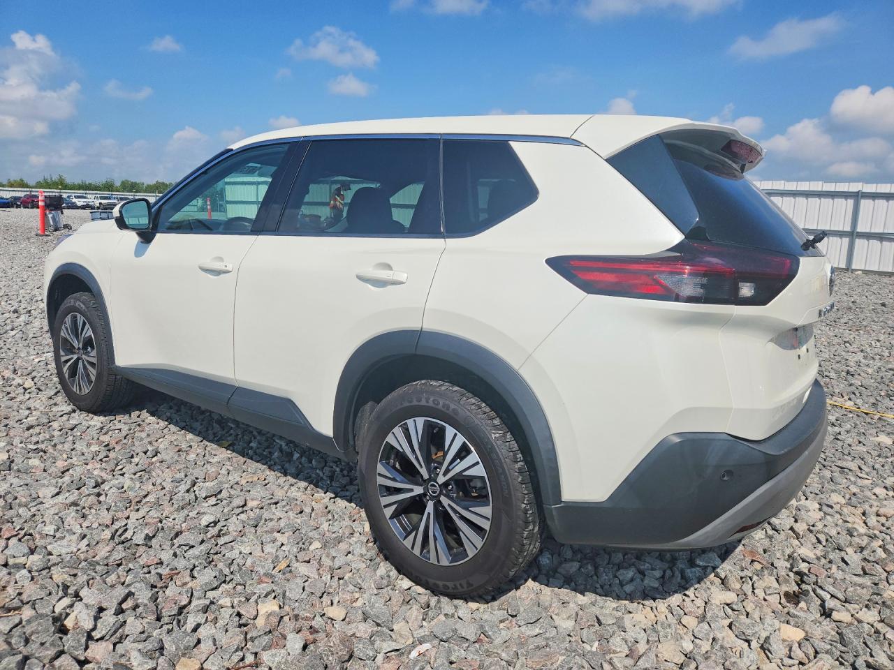 2021 NISSAN ROGUE SV — снимка 2