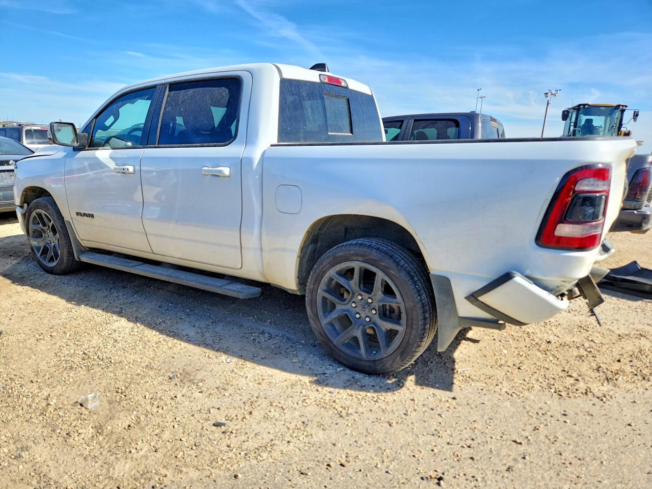 2023 RAM 1500 SPORT — снимка 2