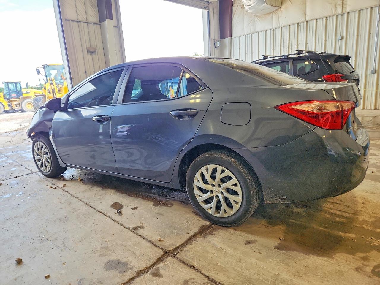 2017 TOYOTA COROLLA LE — снимка 2