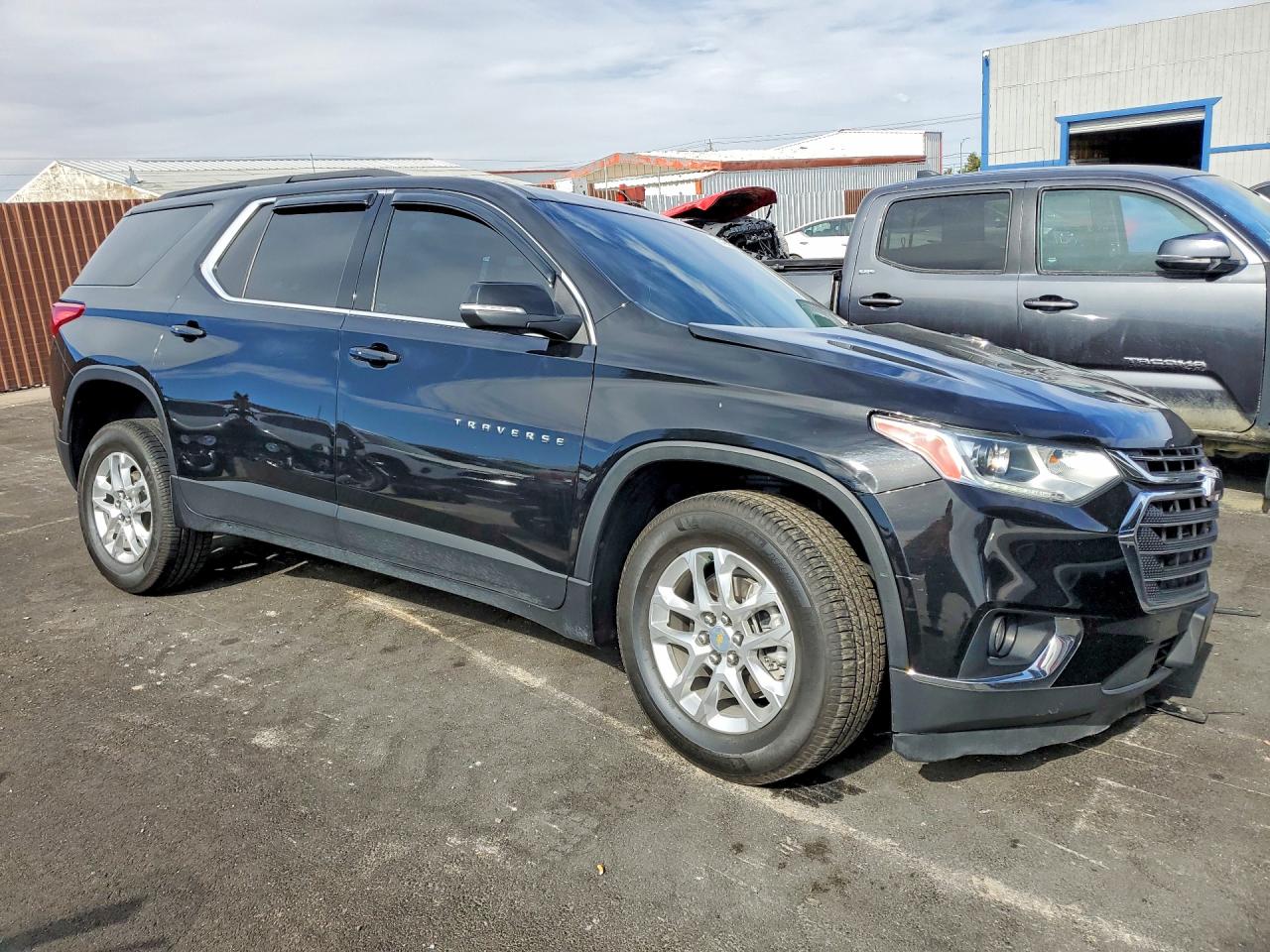 2021 CHEVROLET TRAVERSE LT — снимка 4