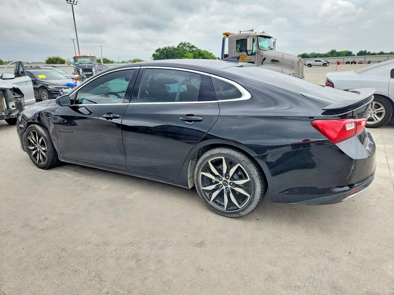 2024 CHEVROLET MALIBU RS — снимка 2