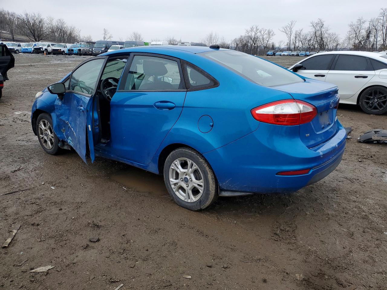 2015 FORD FIESTA SE — снимка 2