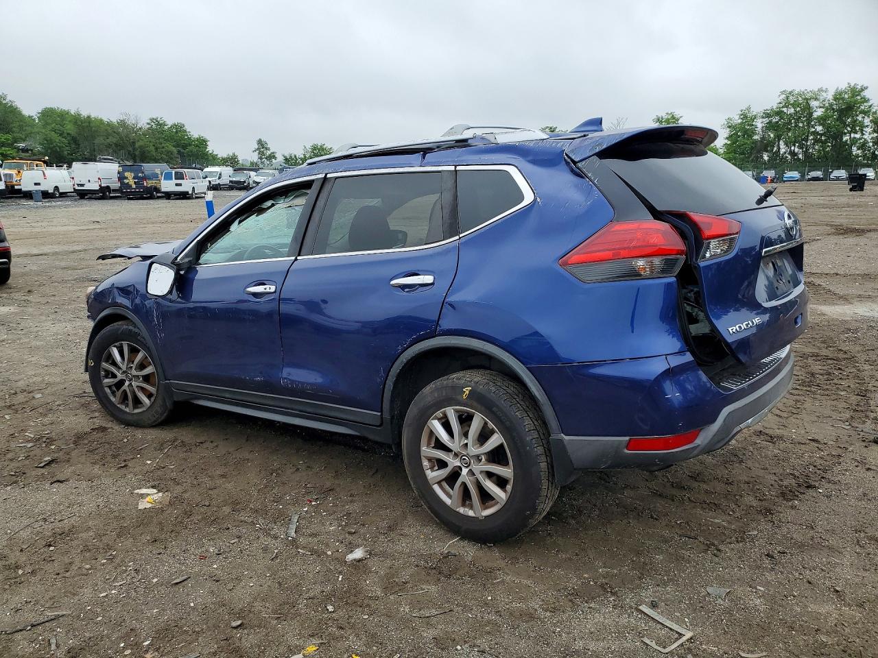 2017 NISSAN ROGUE SV — снимка 2