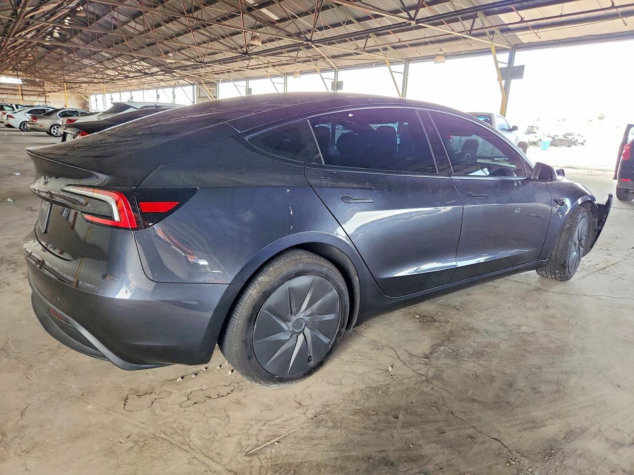 2025 TESLA MODEL 3 — снимка 3