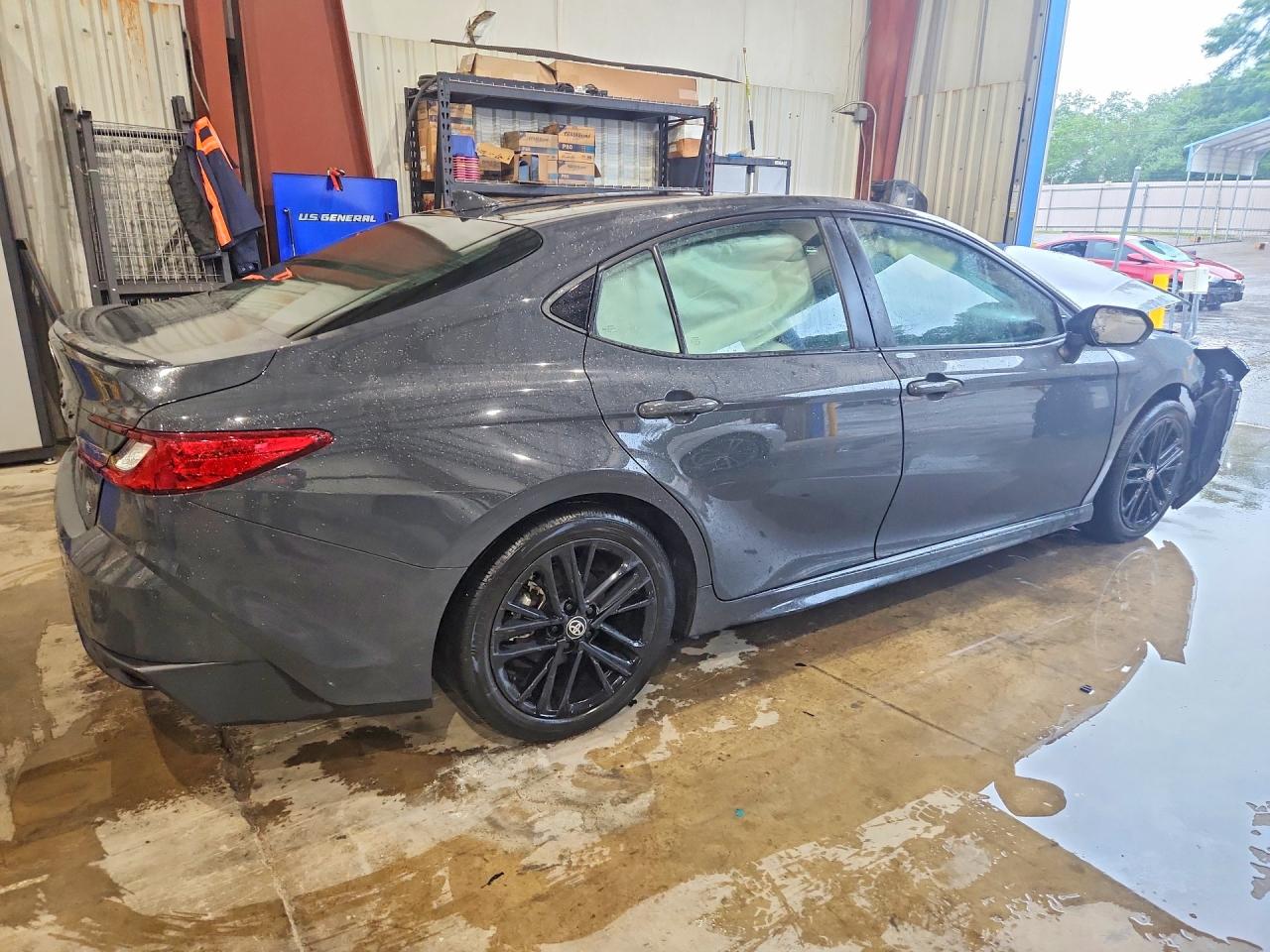2025 TOYOTA CAMRY SE — снимка 3