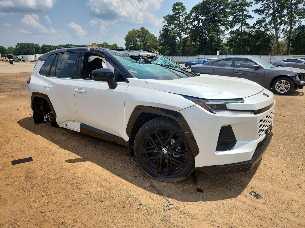 2026 TOYOTA RAV4 XSE — снимка 4