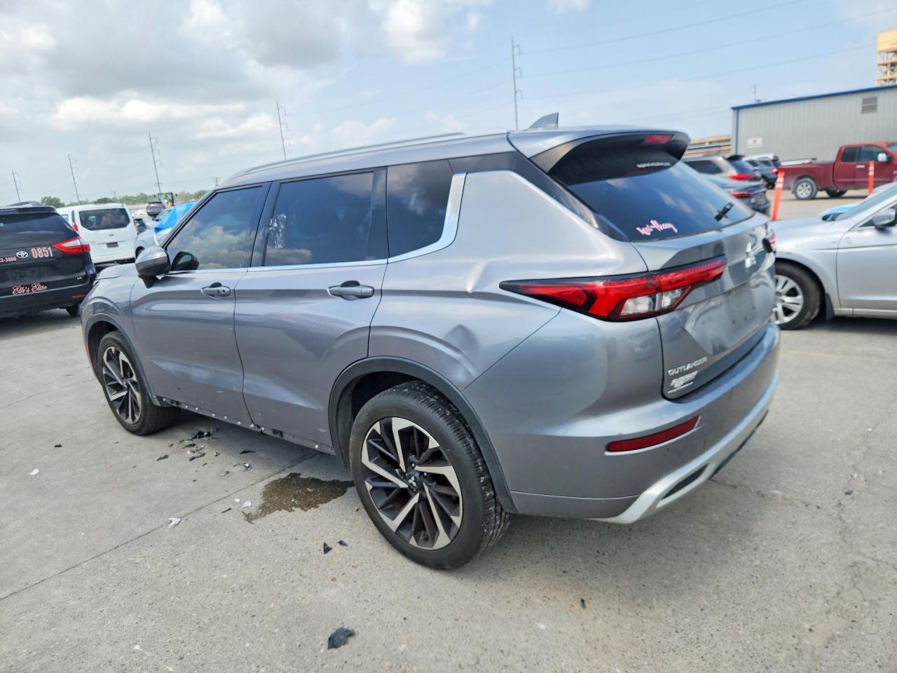 2022 MITSUBISHI OUTLANDER SEL — снимка 2