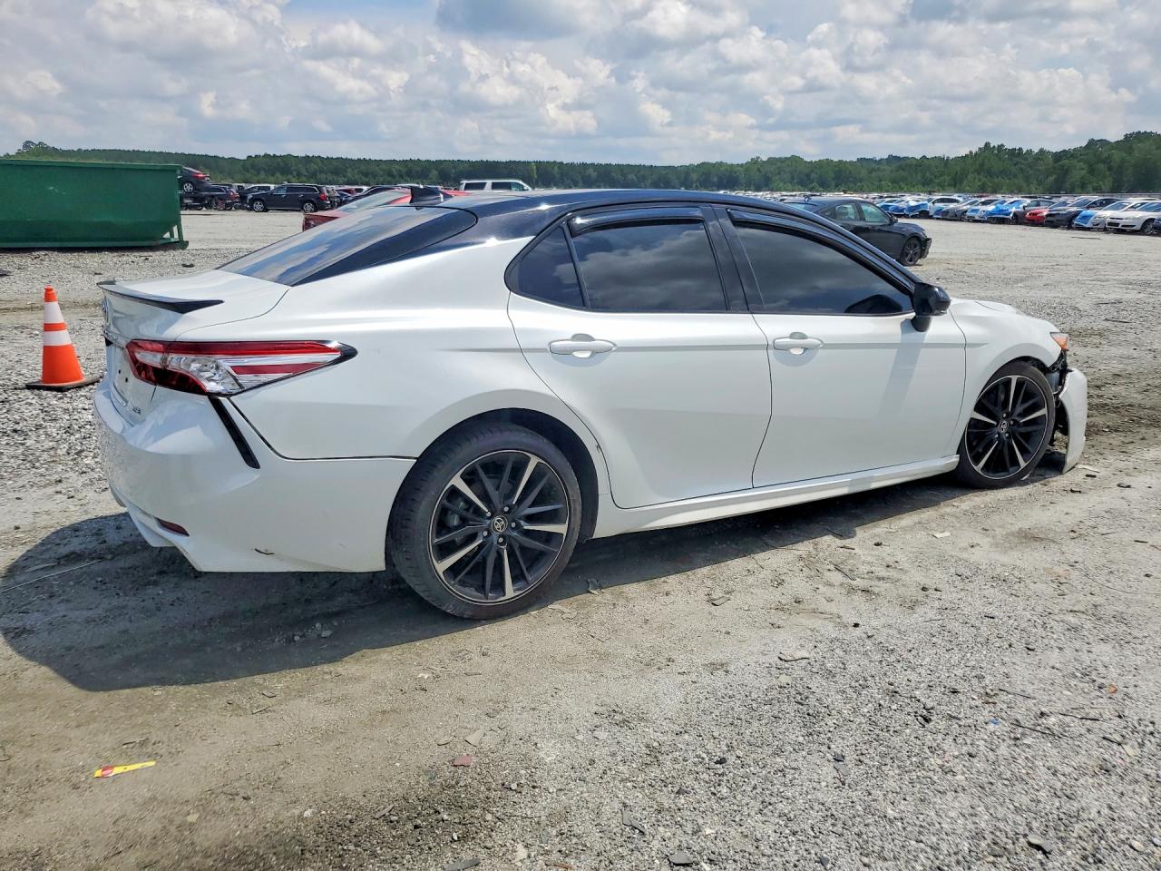 2020 TOYOTA CAMRY XSE — снимка 3