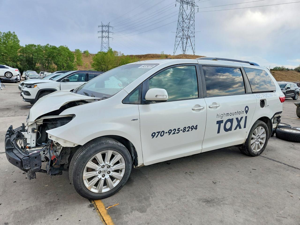 2016 TOYOTA SIENNA LIMITED PREMIUM 7-PASSENGER