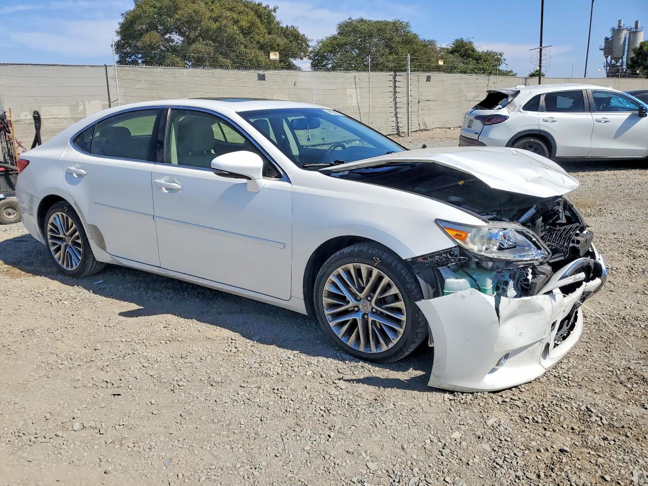 2013 LEXUS ES 350 — снимка 4