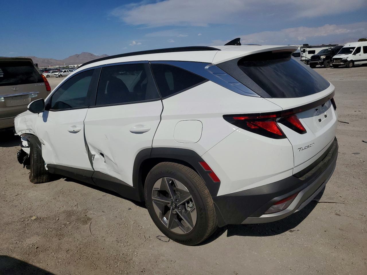 2026 HYUNDAI TUCSON SEL — снимка 2