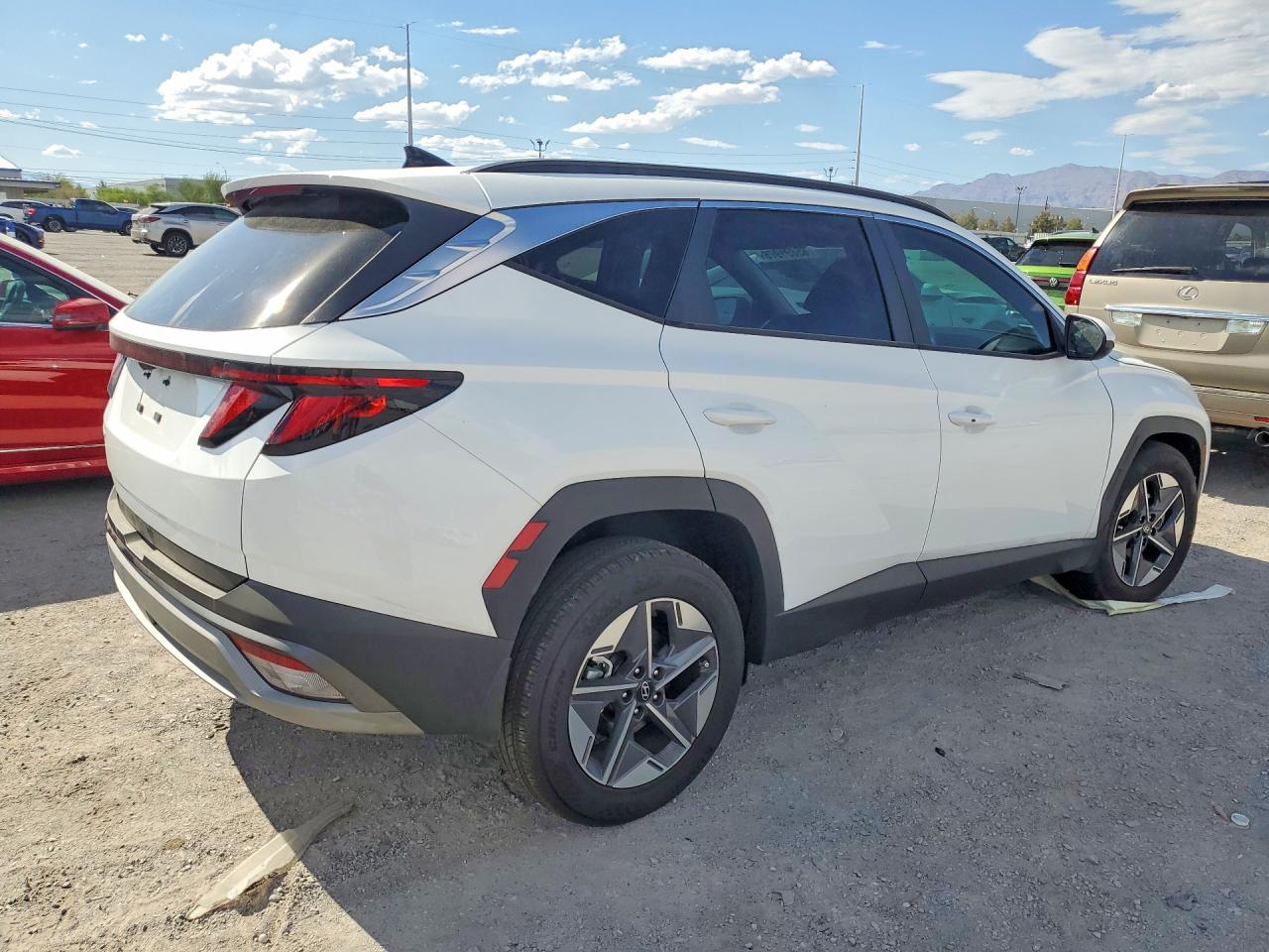 2026 HYUNDAI TUCSON SEL — снимка 3