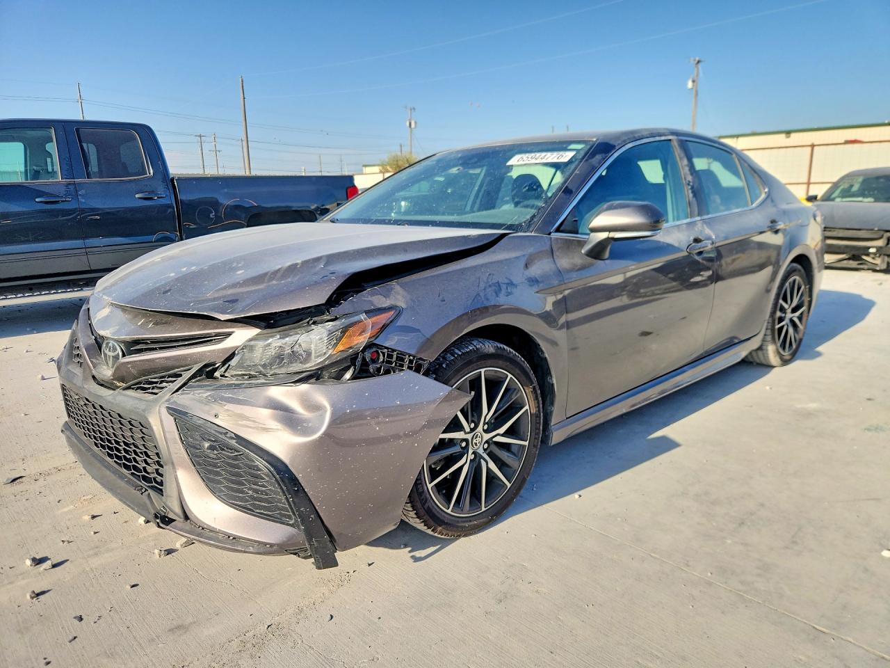 2024 TOYOTA CAMRY SE