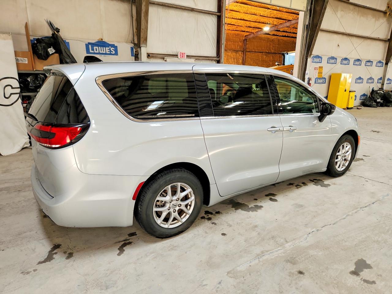 2024 CHRYSLER PACIFICA TOURING L — снимка 3