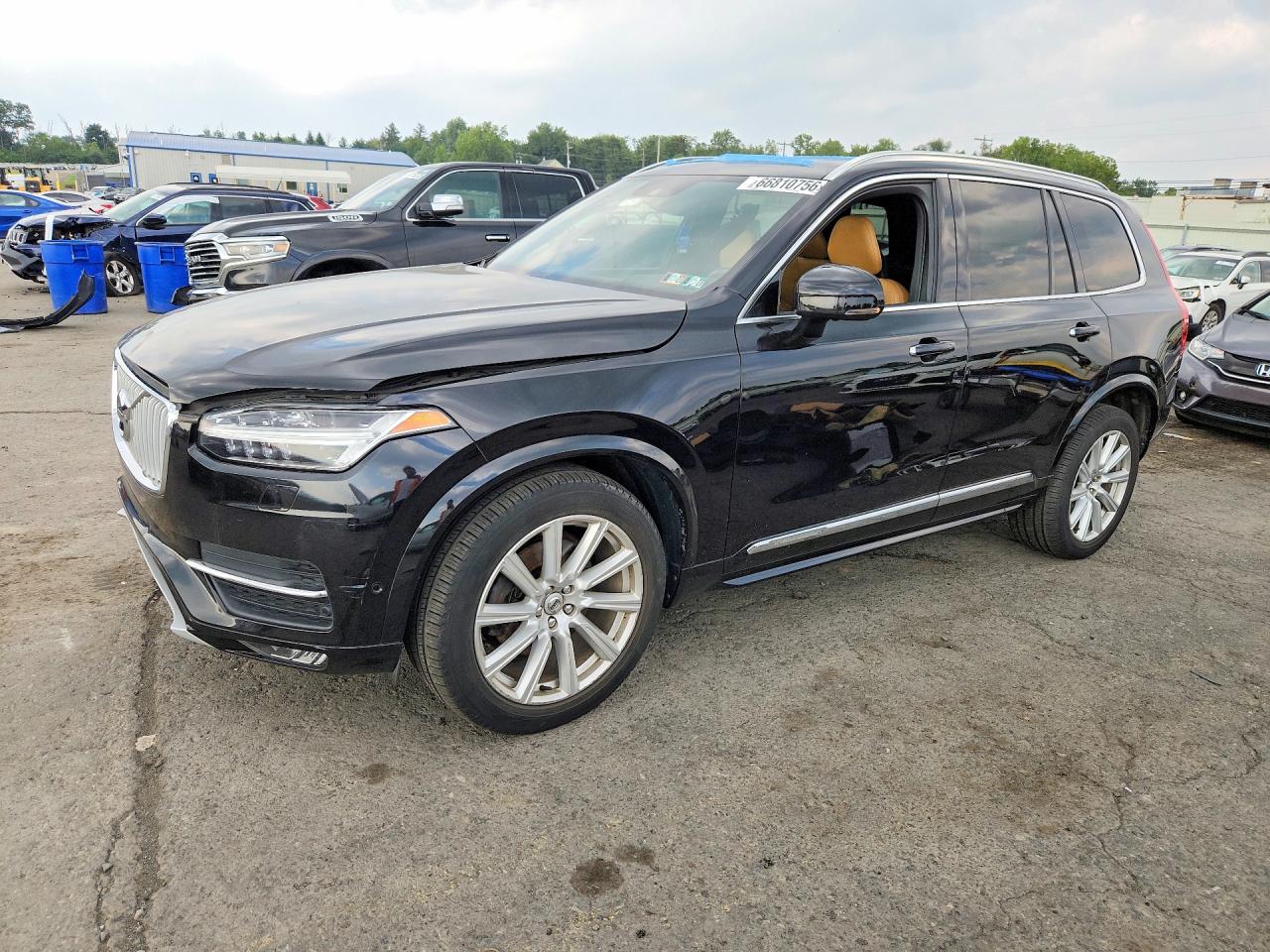 2016 VOLVO XC90 T6