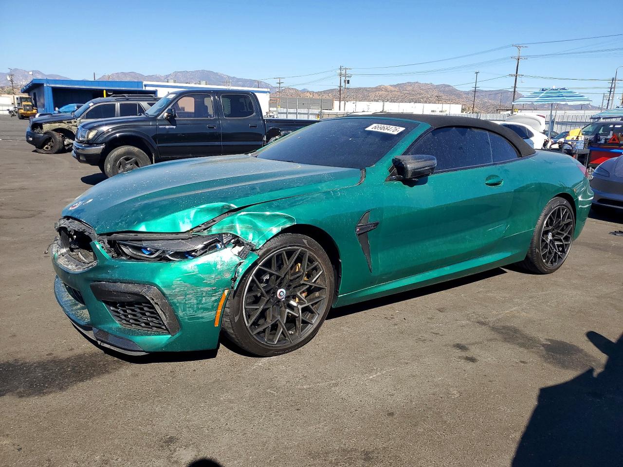 2023 BMW M8