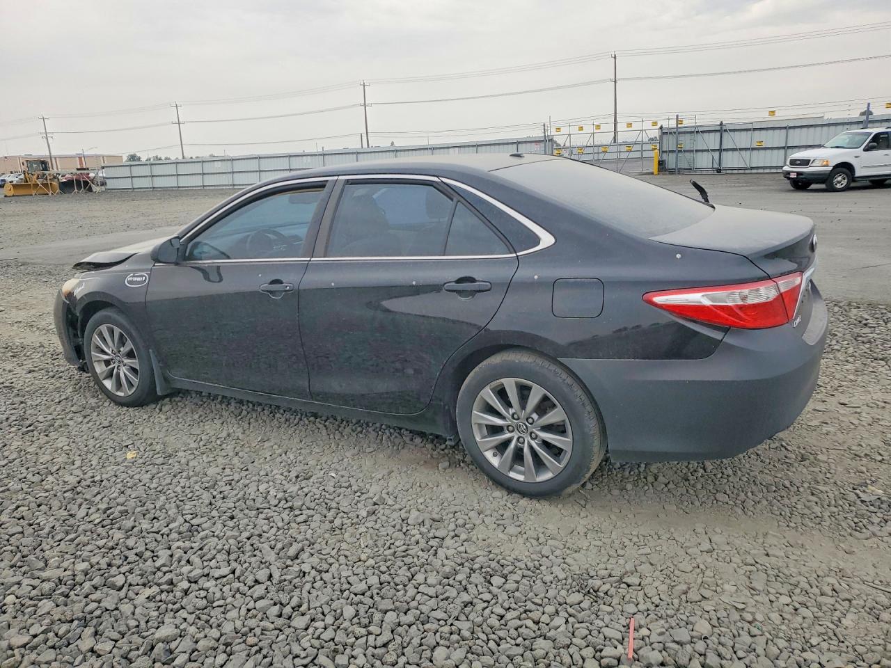 2015 TOYOTA CAMRY HYBRID XLE — снимка 2