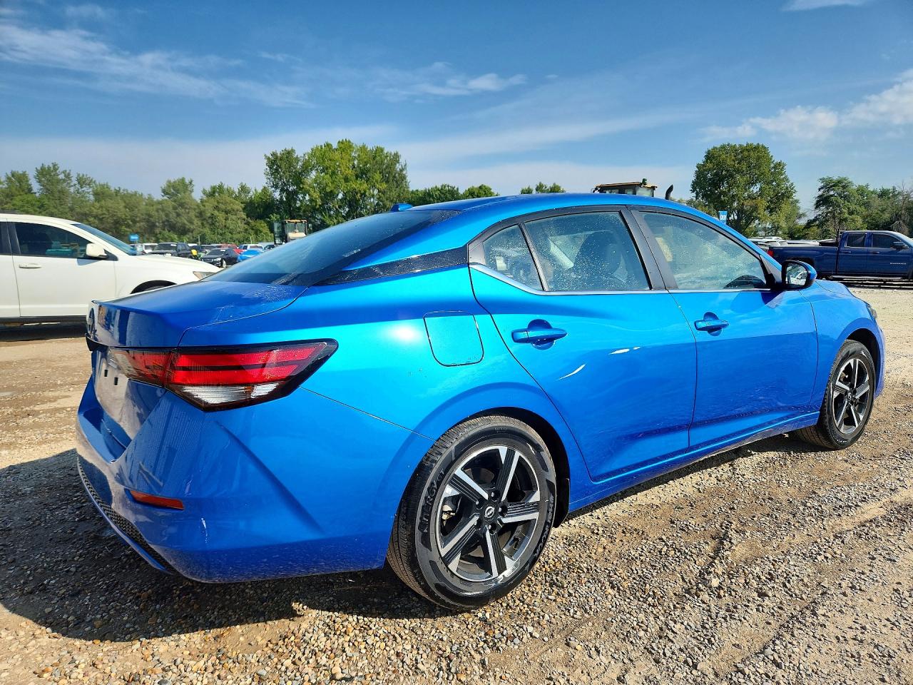 2025 NISSAN SENTRA SV — снимка 3