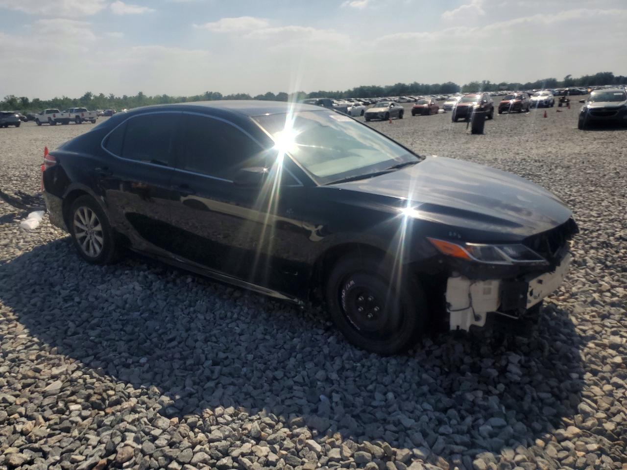 2018 TOYOTA CAMRY LE — снимка 4