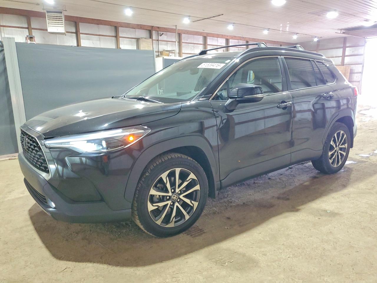 2022 TOYOTA COROLLA CROSS XLE