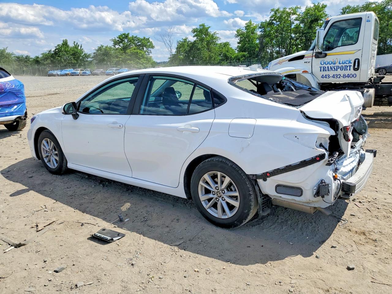 2025 TOYOTA CAMRY LE — снимка 2